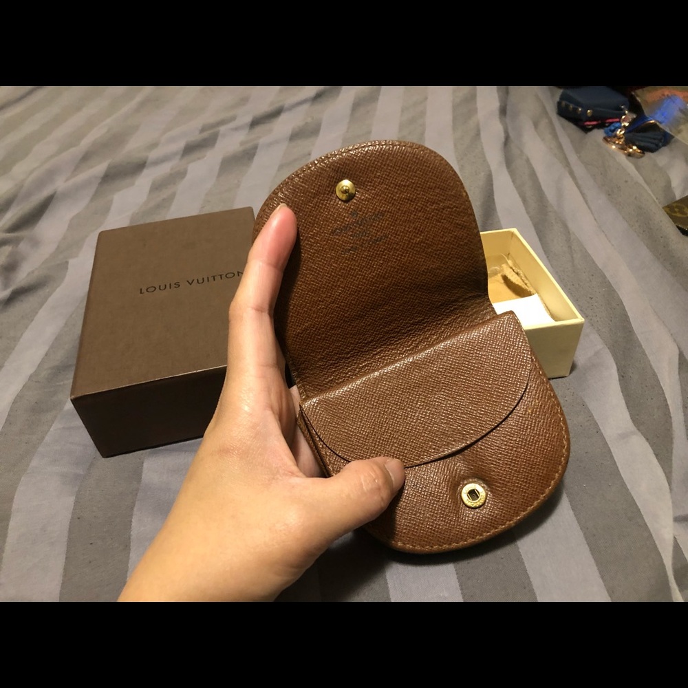 Coin Purse 💯 Authentic. - Picture 8 of 14